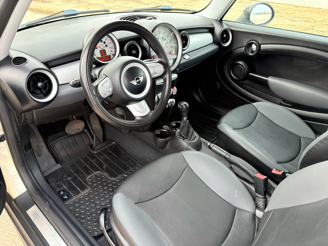 MINI Cooper Hardtop 2dr Cpe 2010