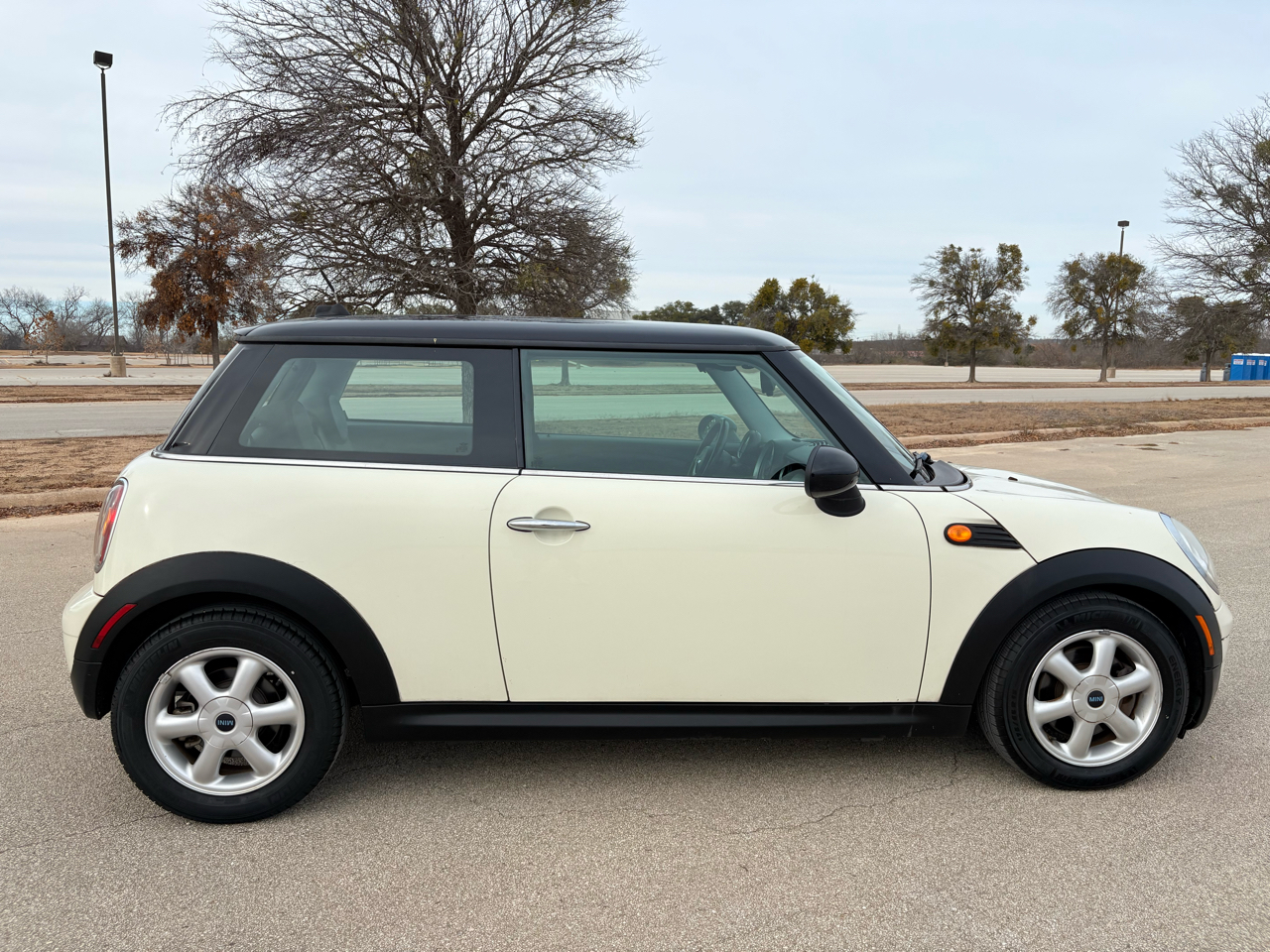 MINI Cooper Hardtop 2dr Cpe 2010