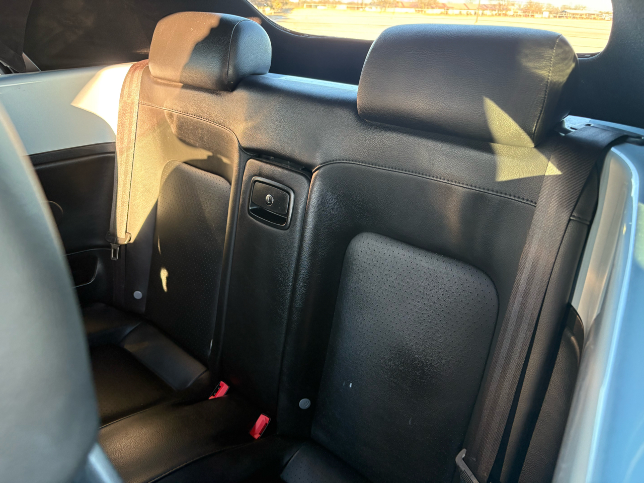 Volkswagen New Beetle Convertible 2dr Auto 2010