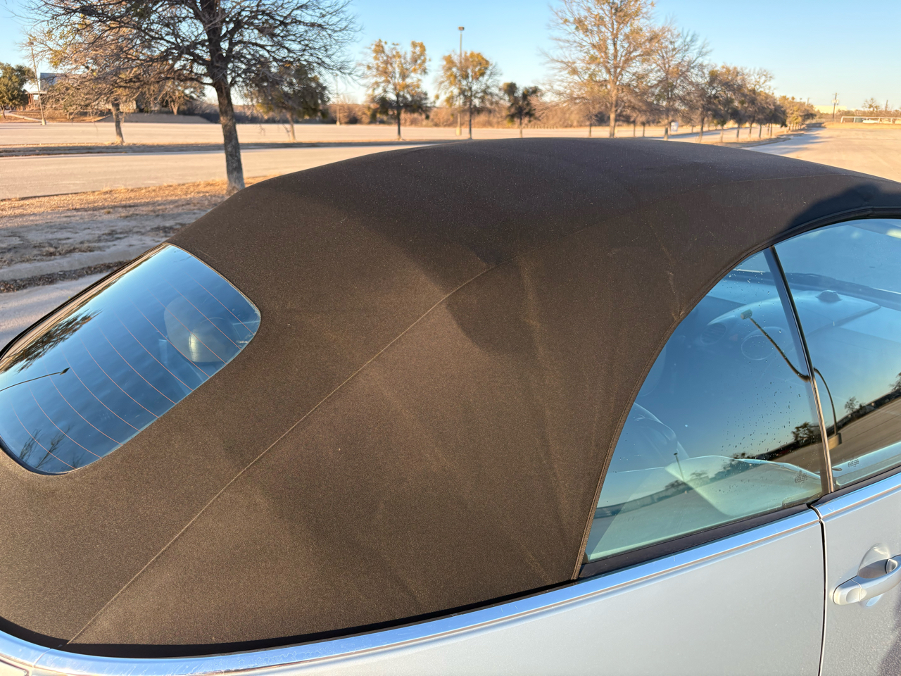 Volkswagen New Beetle Convertible 2dr Auto 2010