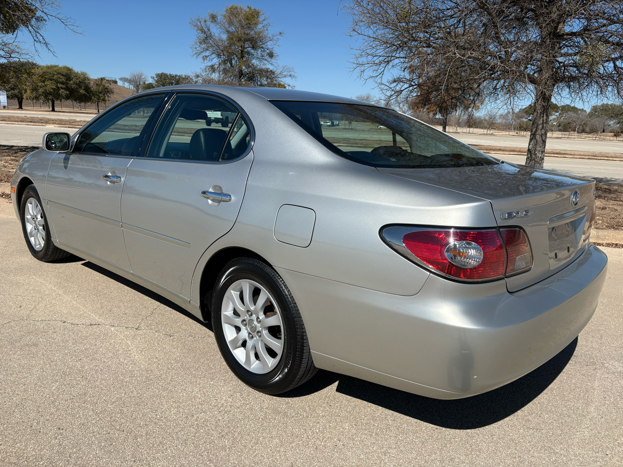 Lexus ES 330 4dr Sdn 2005
