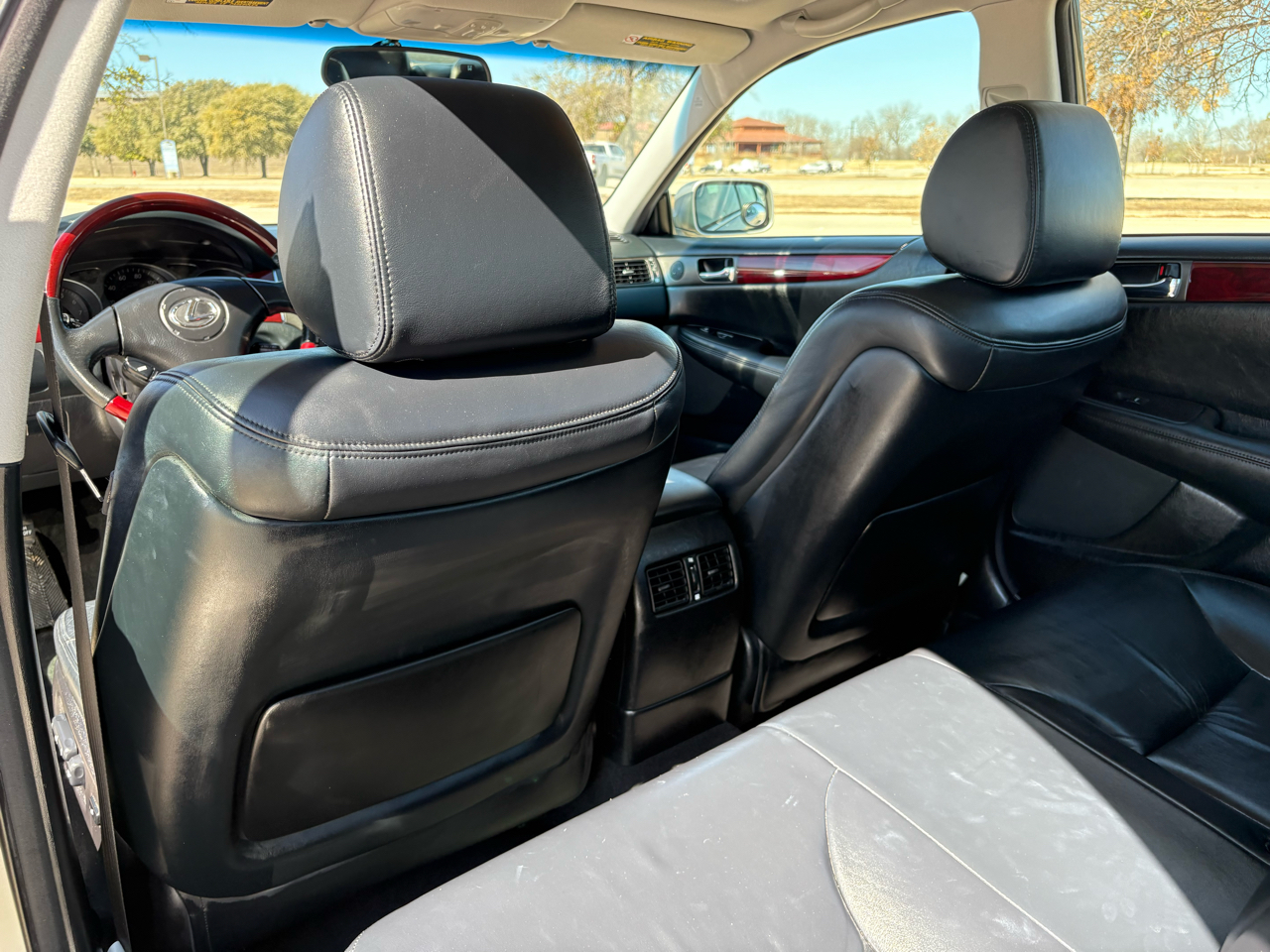 Lexus ES 330 4dr Sdn 2005