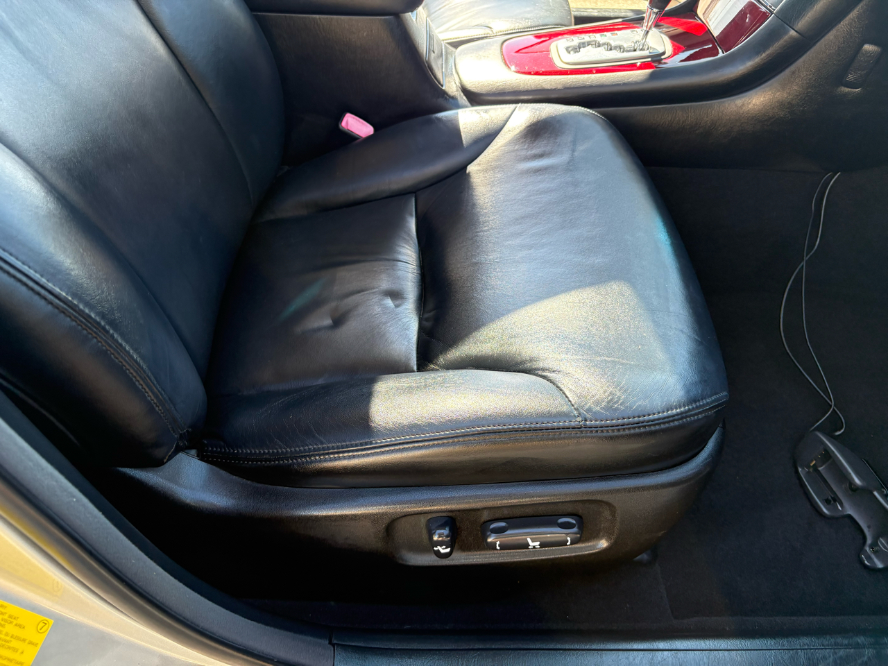 Lexus ES 330 4dr Sdn 2005