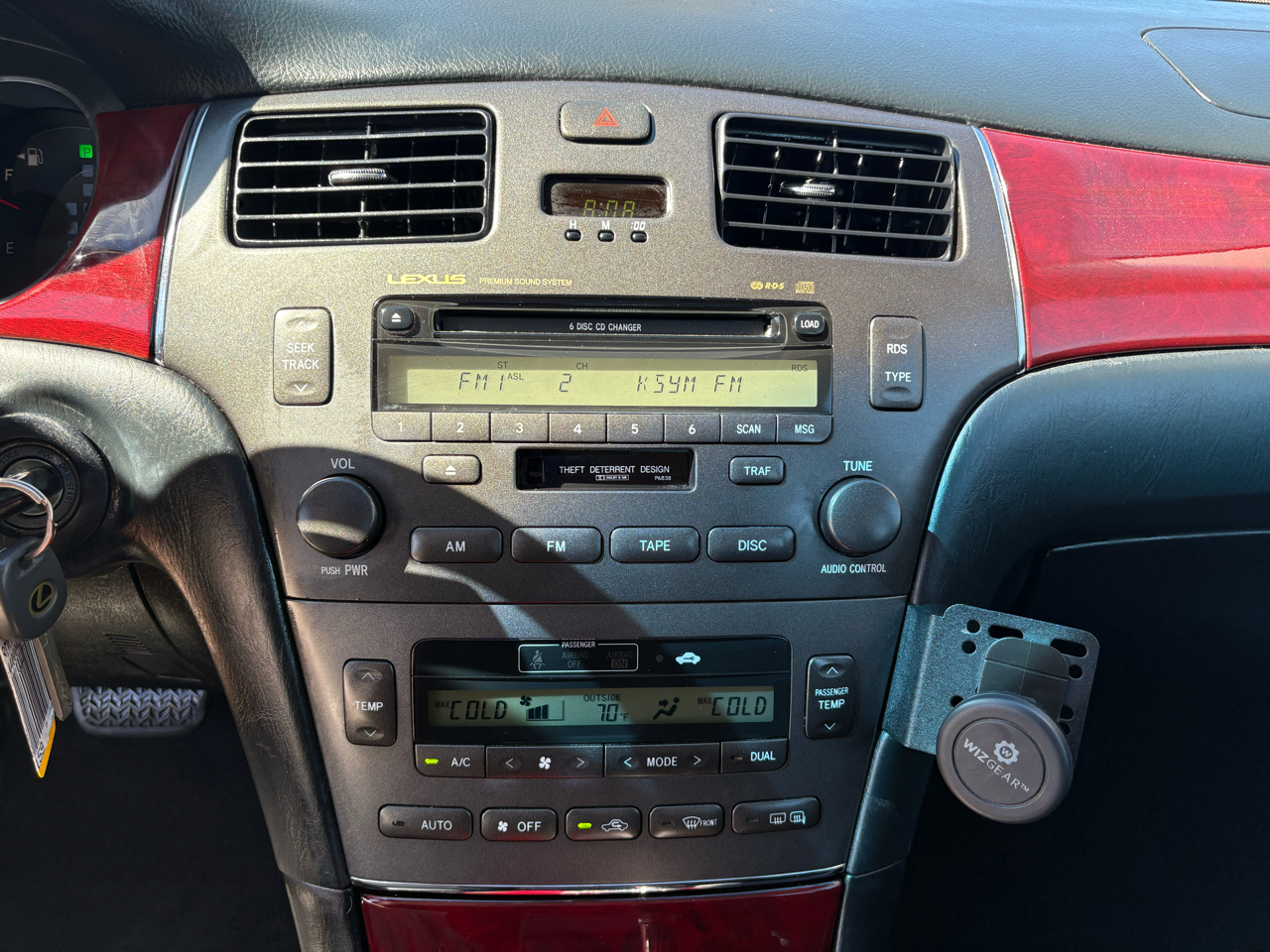 Lexus ES 330 4dr Sdn 2005