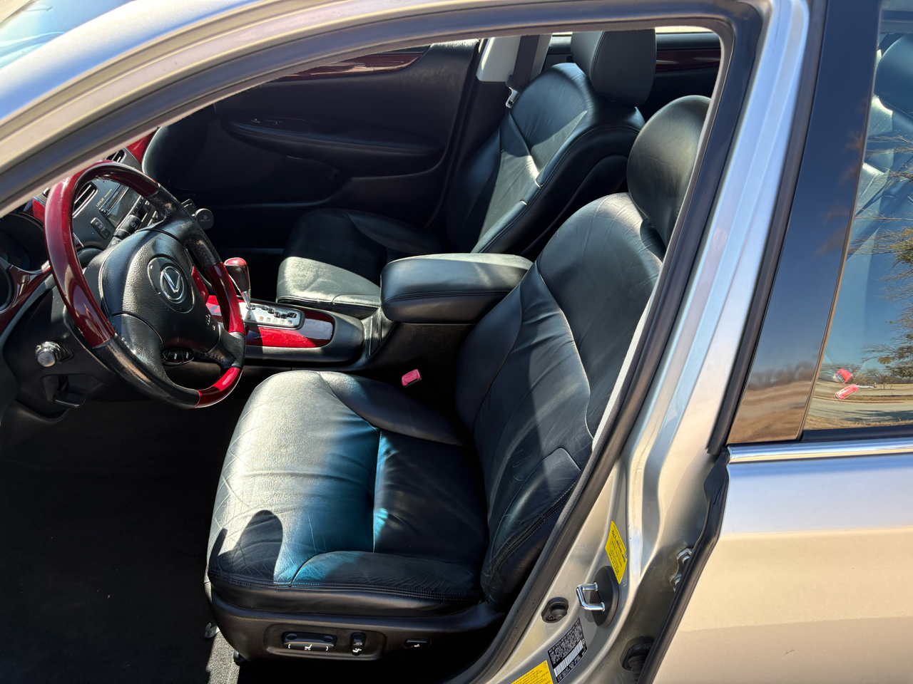 Lexus ES 330 4dr Sdn 2005