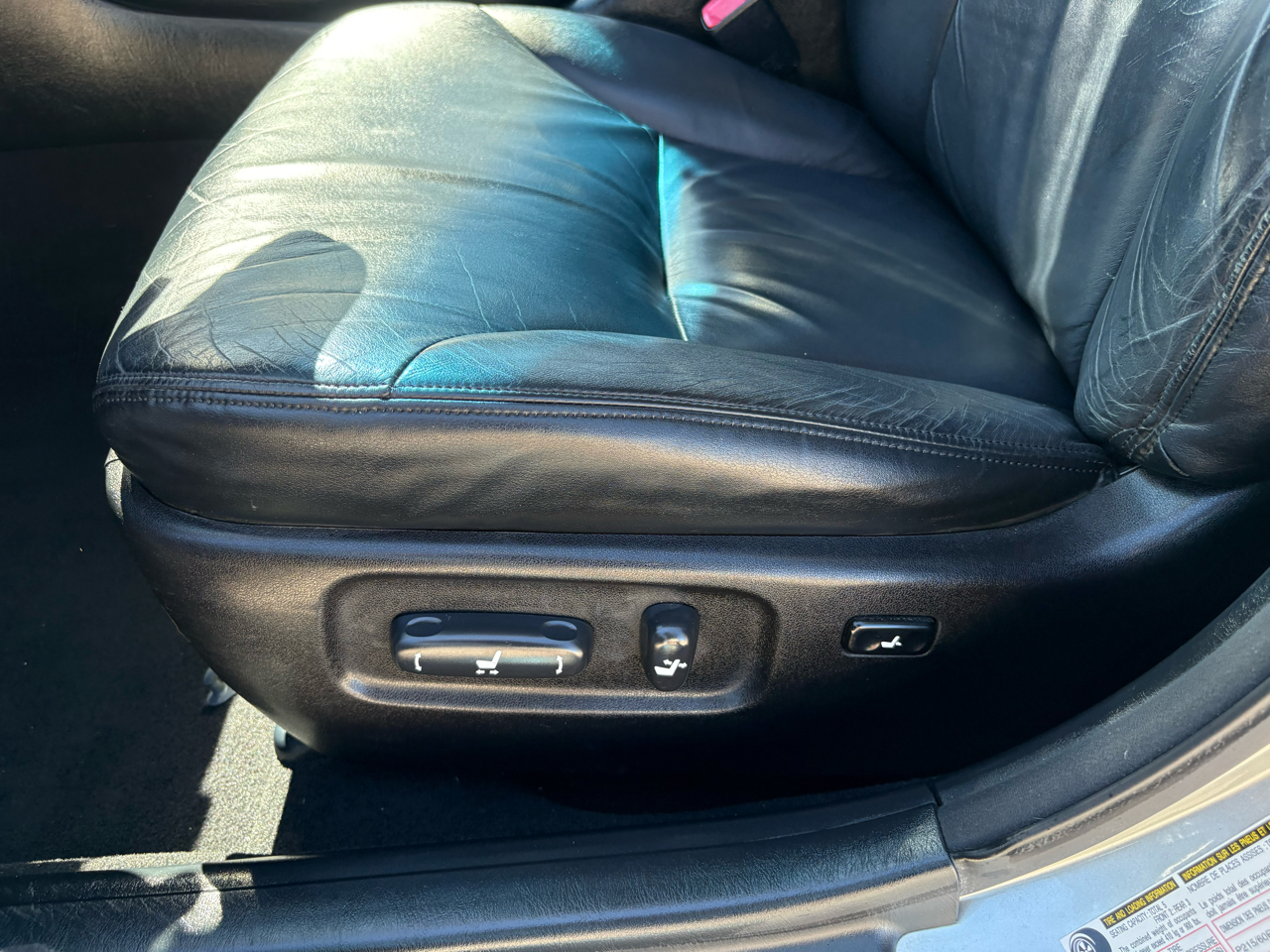 Lexus ES 330 4dr Sdn 2005