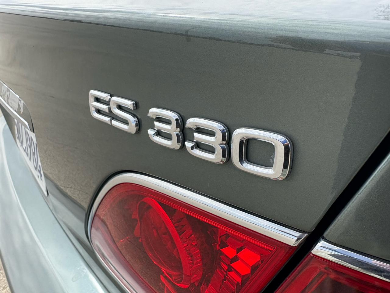 Lexus ES 330 4dr Sdn 2005