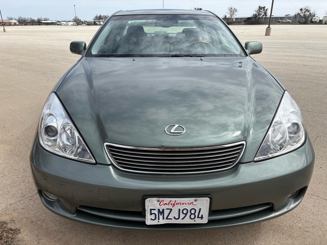 Lexus ES 330 4dr Sdn 2005