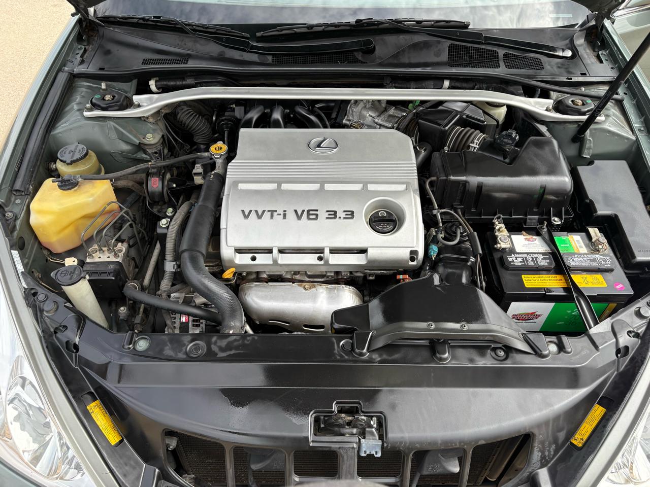 Lexus ES 330 4dr Sdn 2005