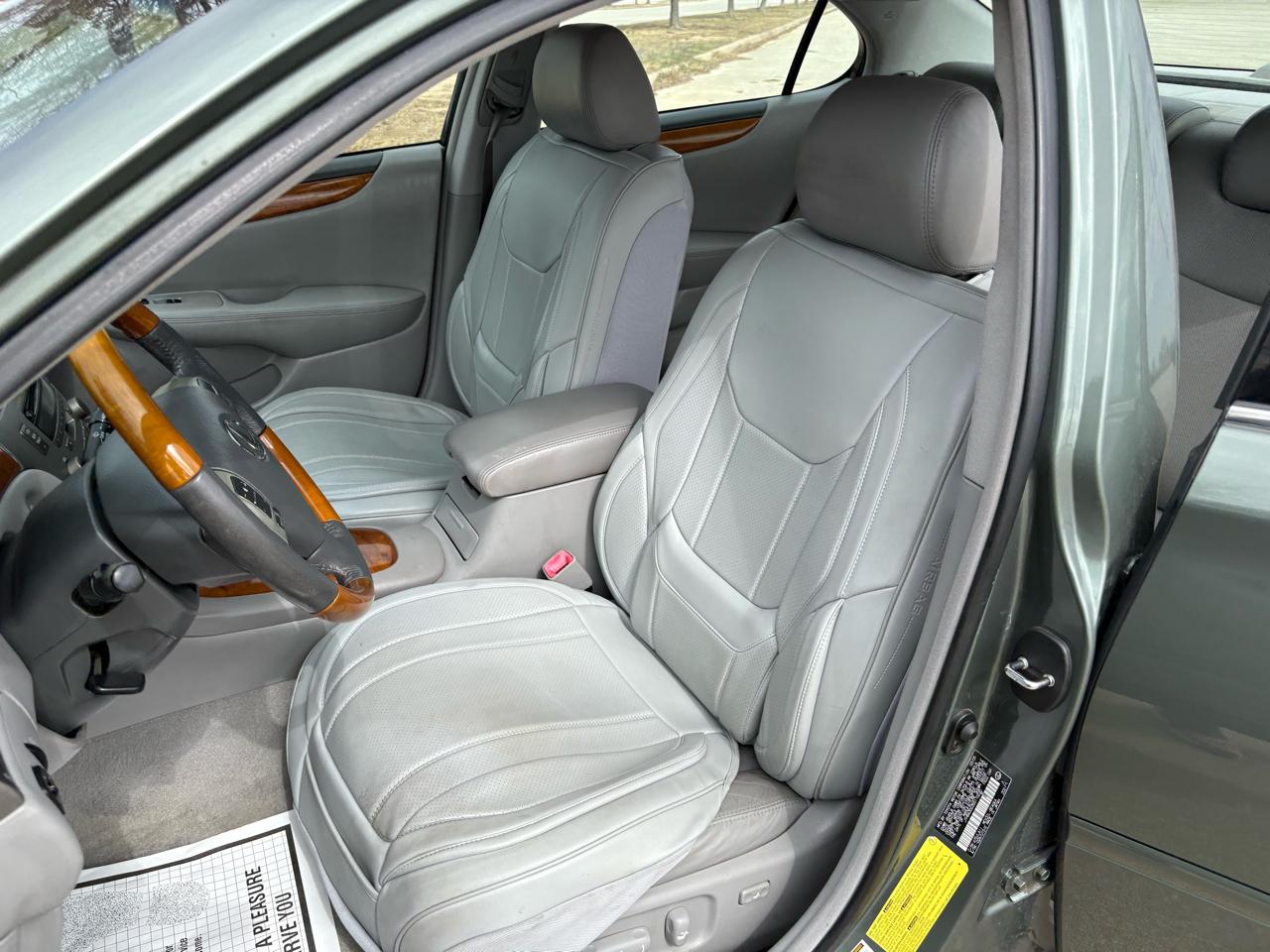 Lexus ES 330 4dr Sdn 2005