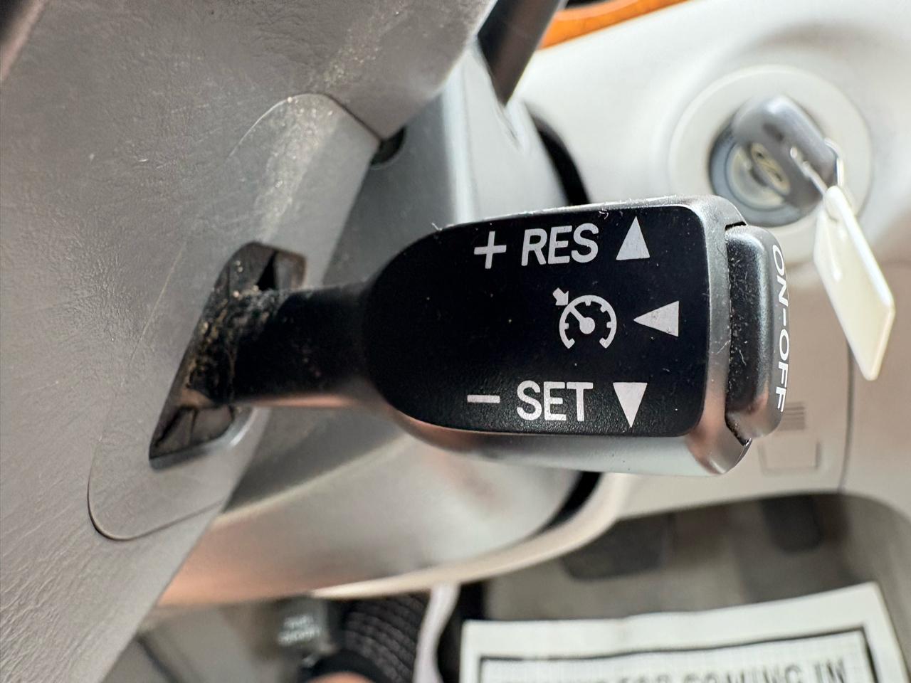 Lexus ES 330 4dr Sdn 2005