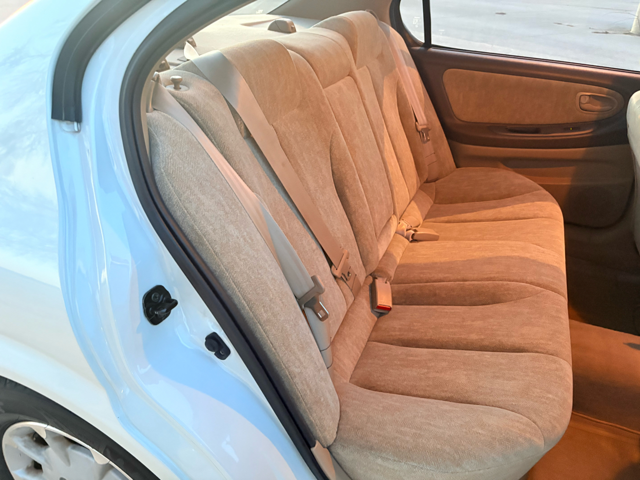 Nissan Maxima 4dr Sdn GXE Auto 2000