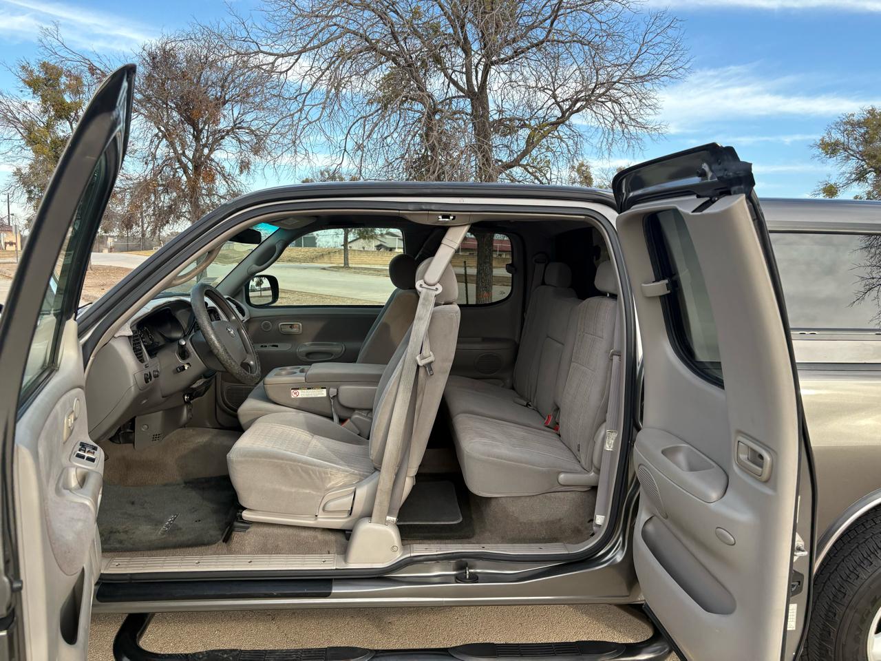 Toyota Tundra AccessCab V8 SR5 (Natl) 2004