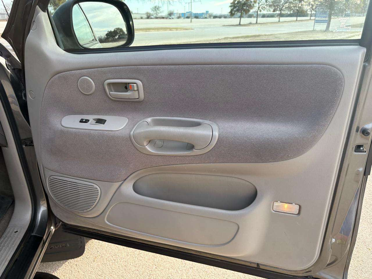 Toyota Tundra AccessCab V8 SR5 (Natl) 2004