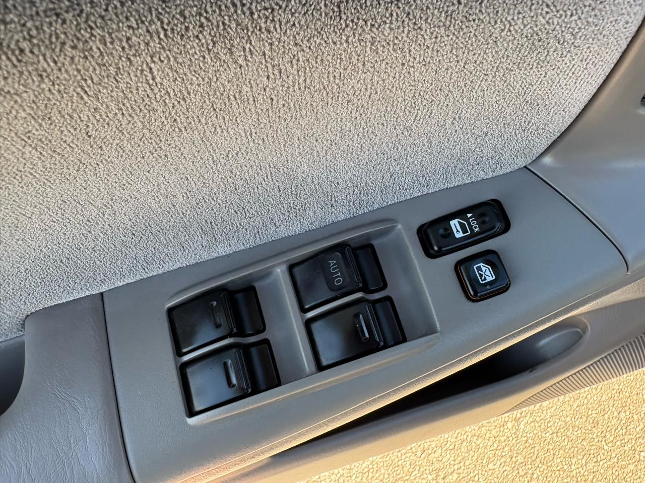 Toyota Corolla  2007