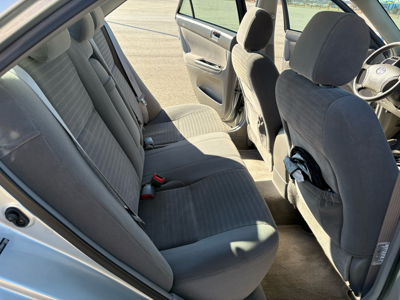 Toyota Camry 4dr Sdn LE Auto (Natl) 2006