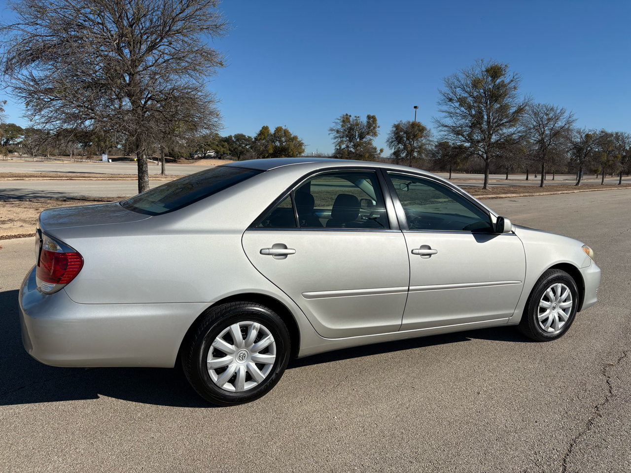 Toyota Camry 4dr Sdn LE Auto (Natl) 2006