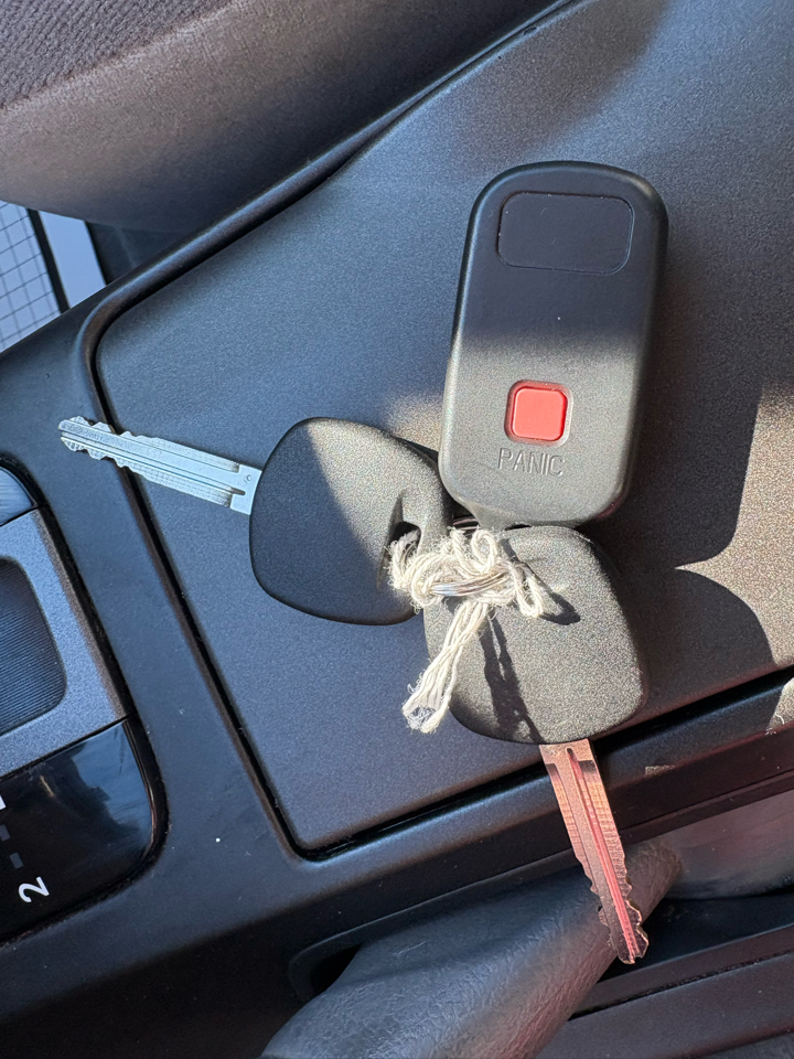 Toyota Camry 4dr Sdn LE Auto (Natl) 2006