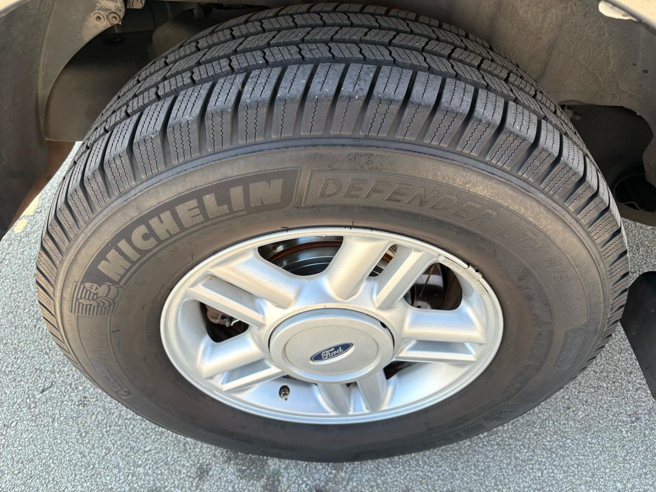 Ford Expedition  2004