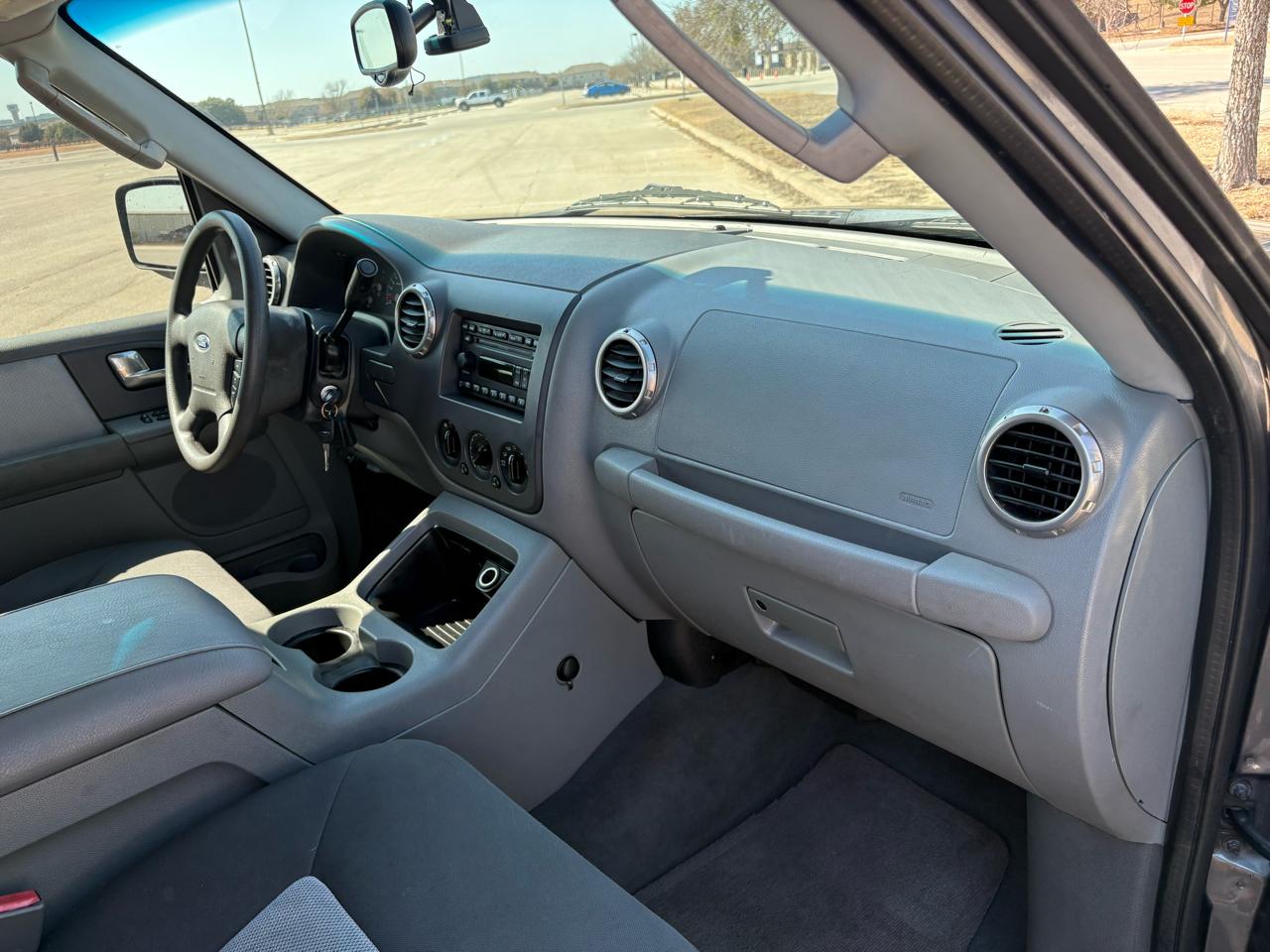 Ford Expedition  2004