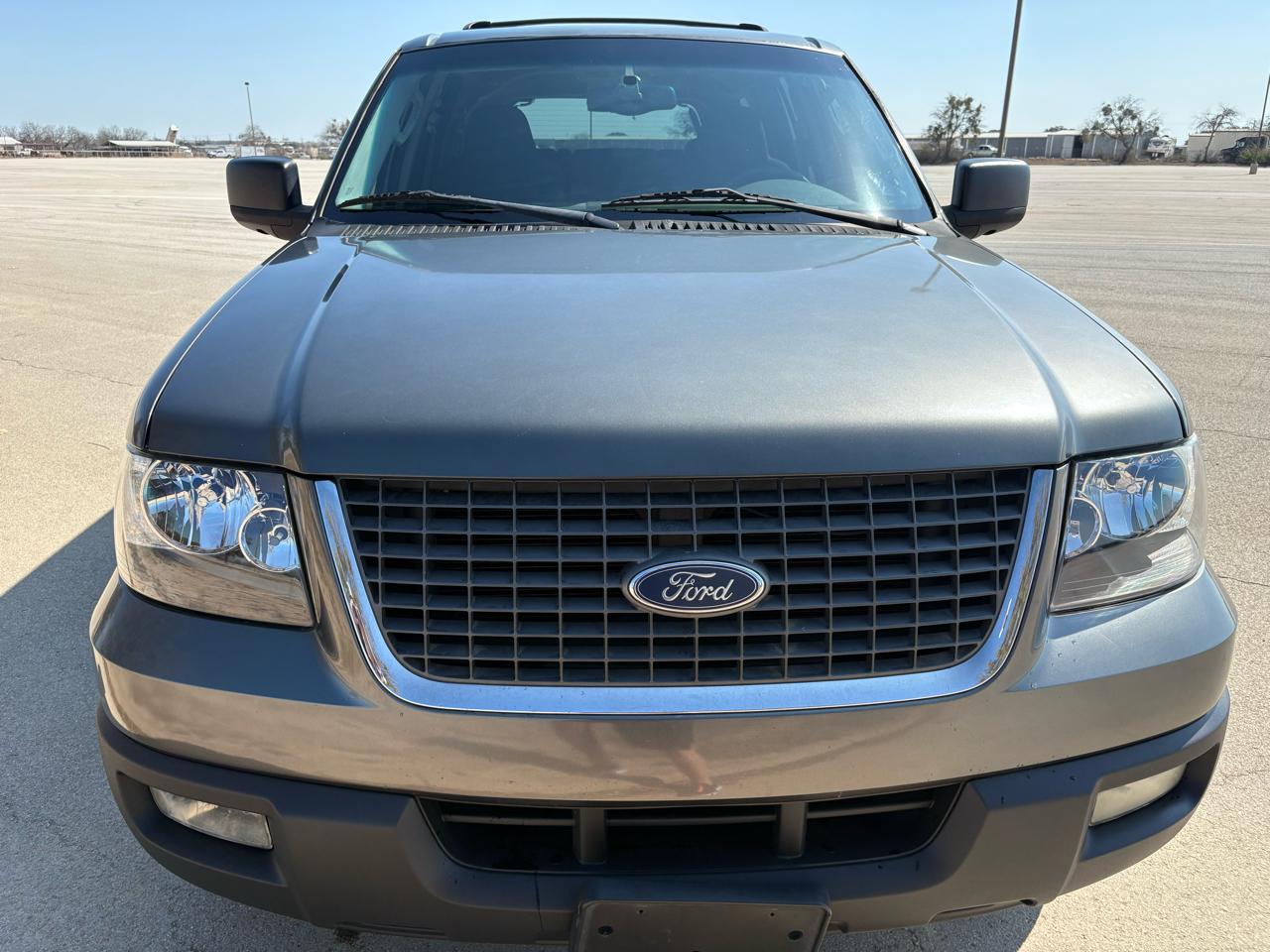 Ford Expedition  2004