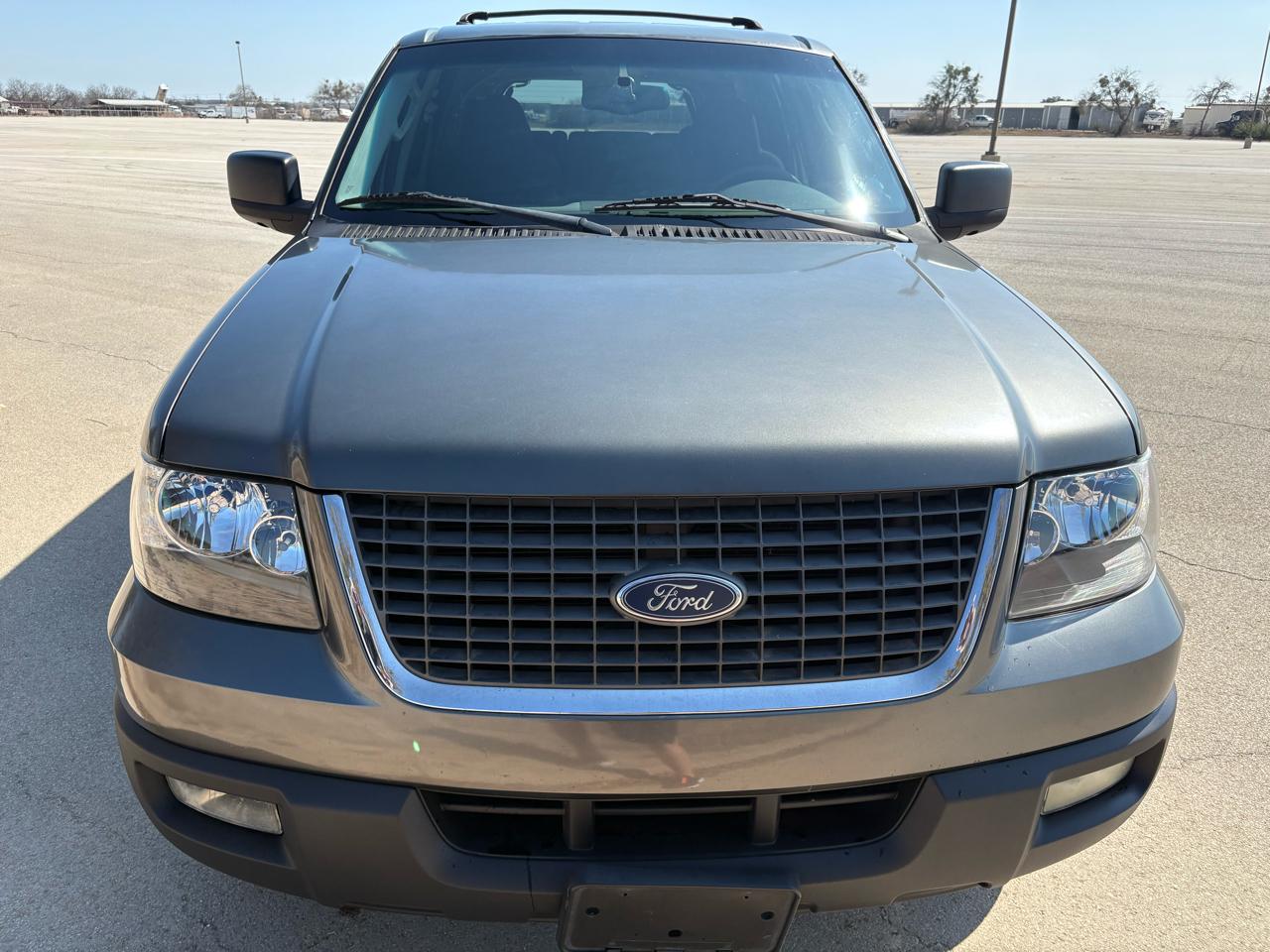 Ford Expedition  2004