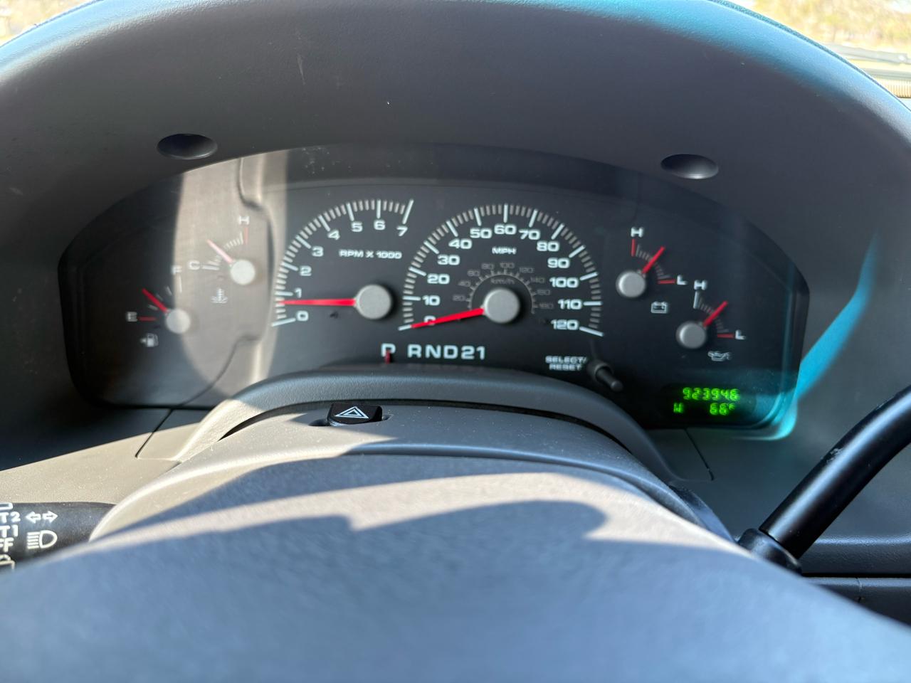 Ford Expedition  2004