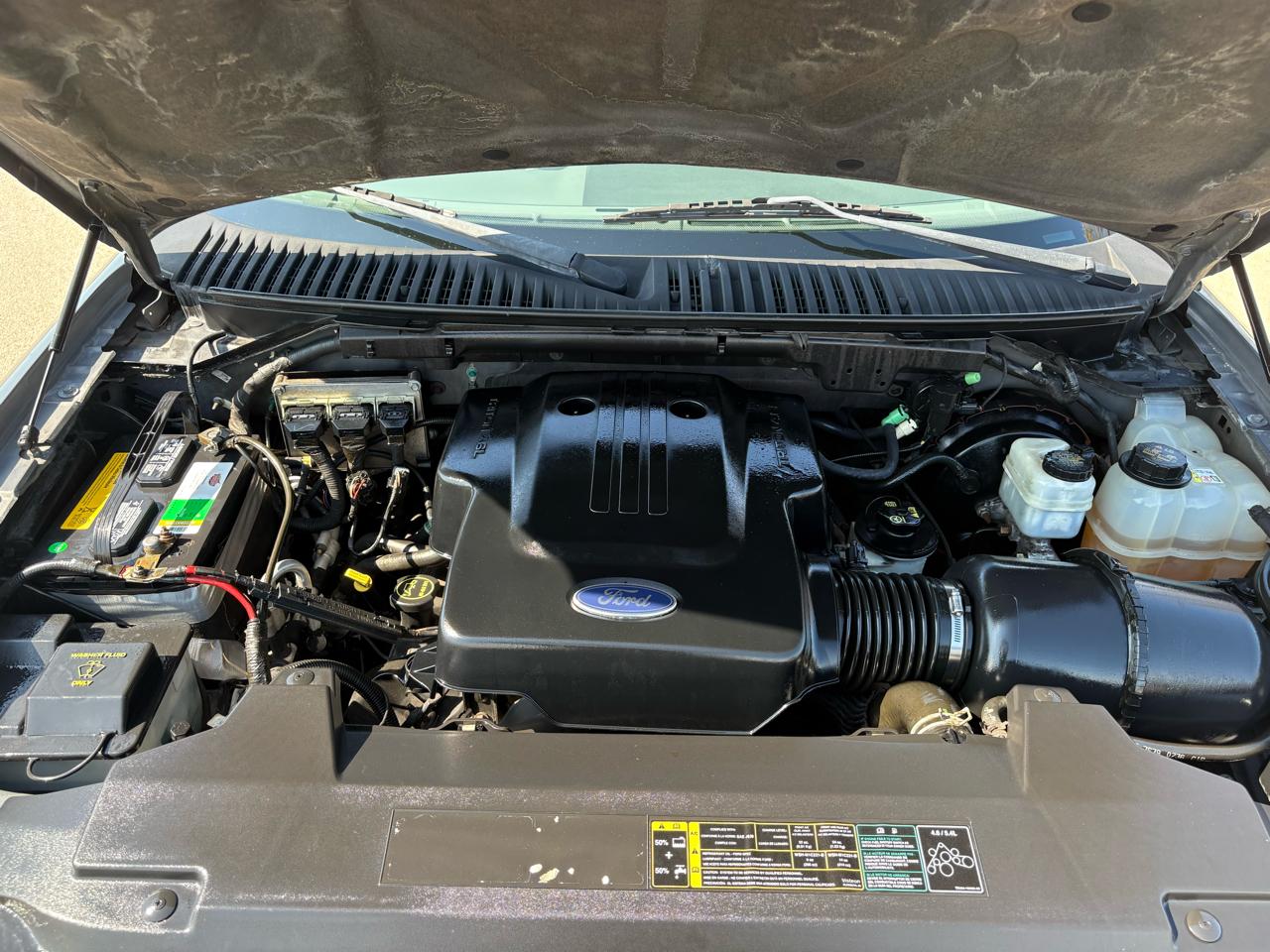 Ford Expedition  2004