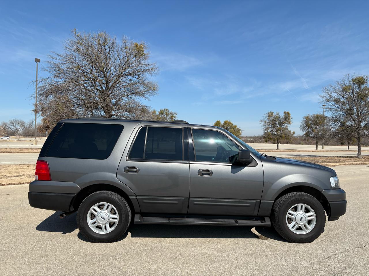 Ford Expedition  2004