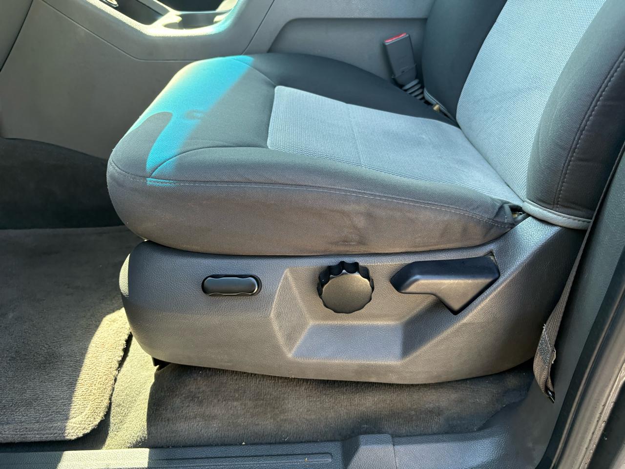 Ford Expedition  2004