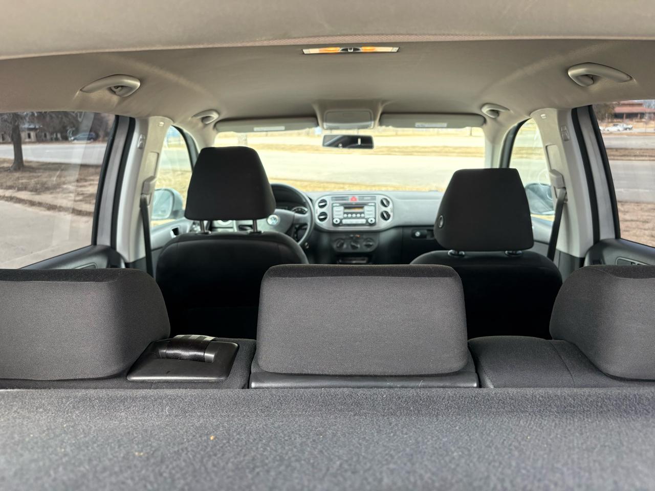 Volkswagen Tiguan  2010