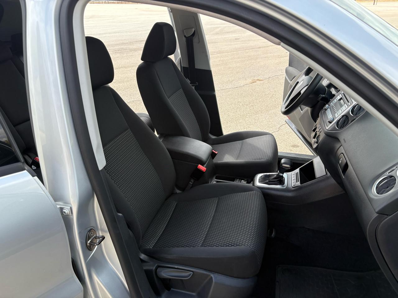 Volkswagen Tiguan  2010