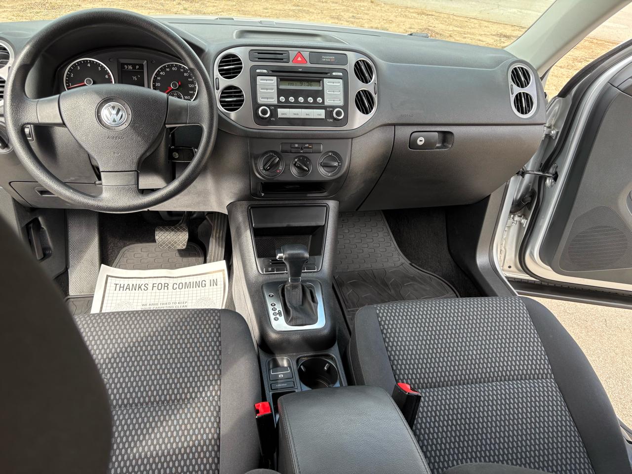 Volkswagen Tiguan  2010