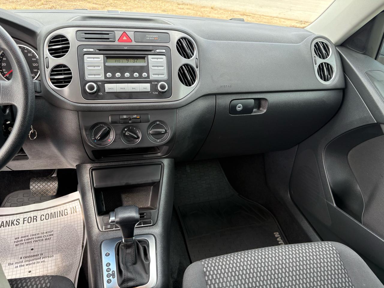 Volkswagen Tiguan  2010