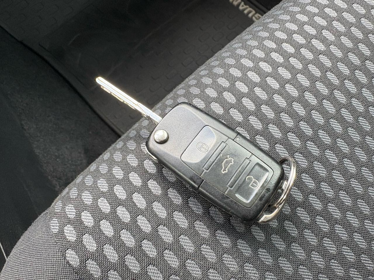 Volkswagen Tiguan  2010