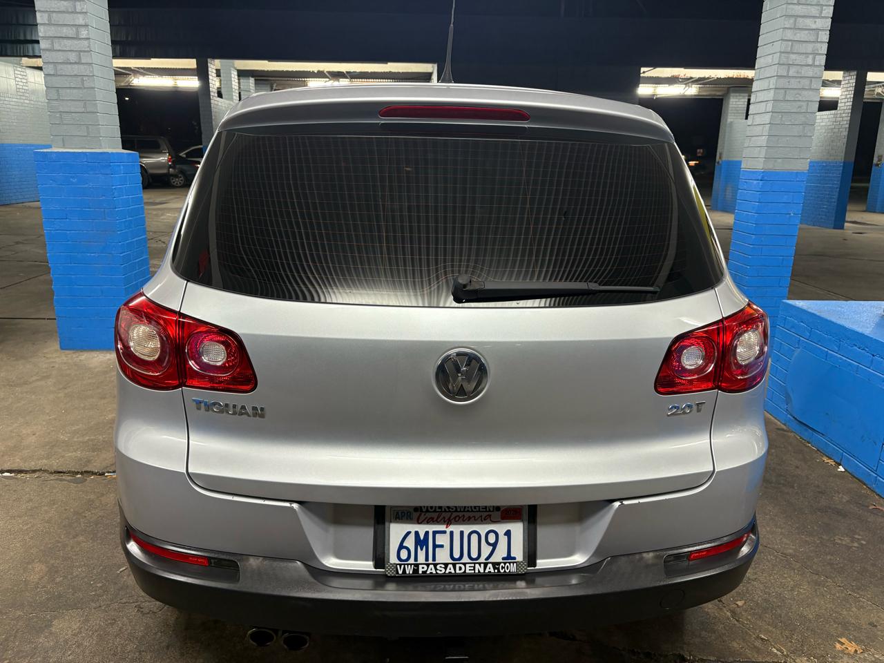 Volkswagen Tiguan  2010