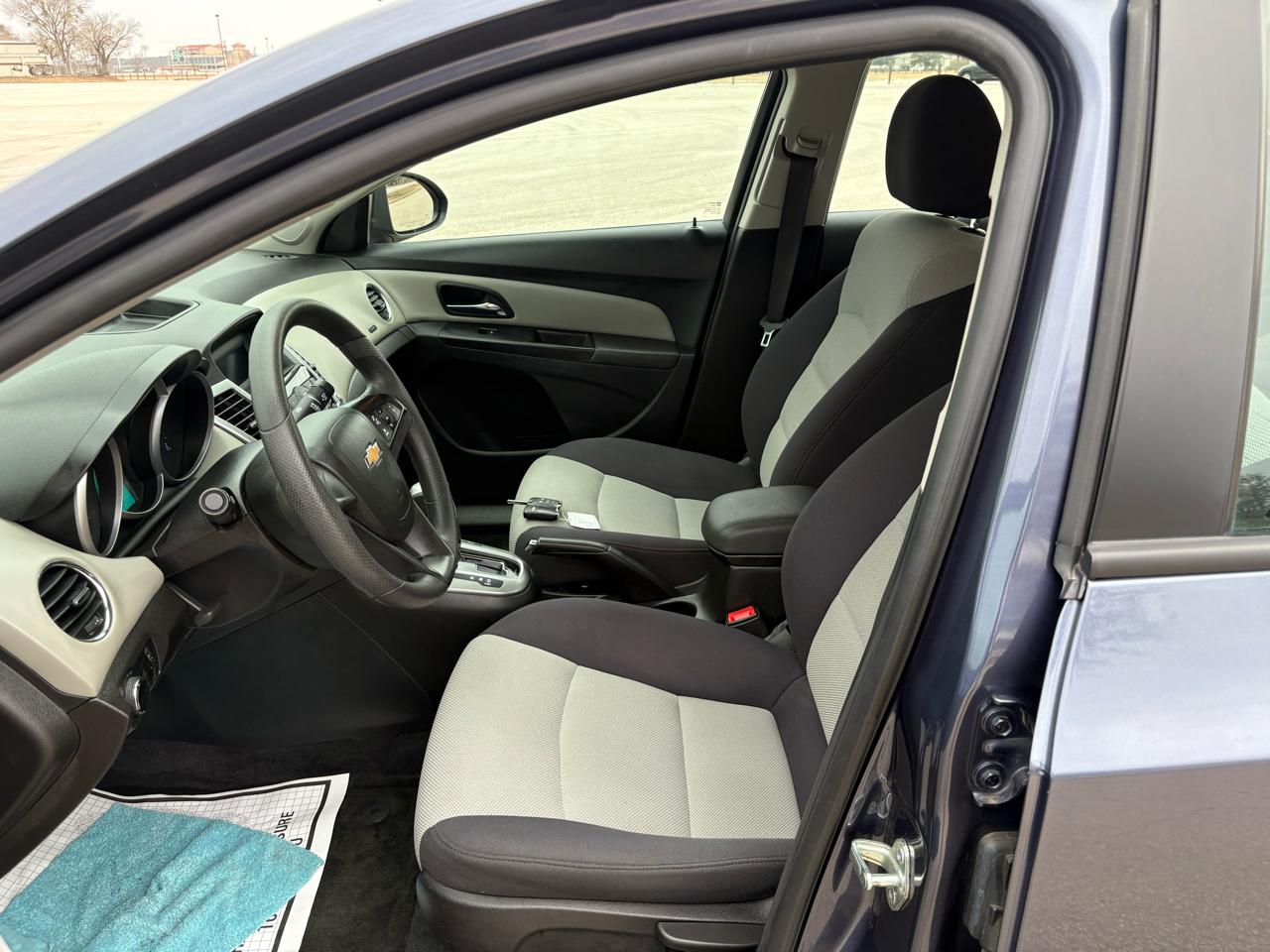 Chevrolet Cruze 4dr Sdn Auto LS 2014