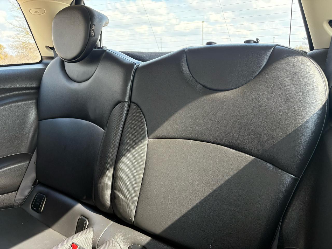 MINI Cooper Hardtop  2012