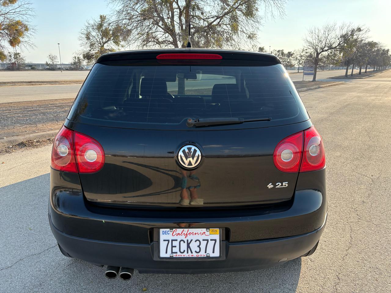 Volkswagen Rabbit 4dr HB Auto 2006