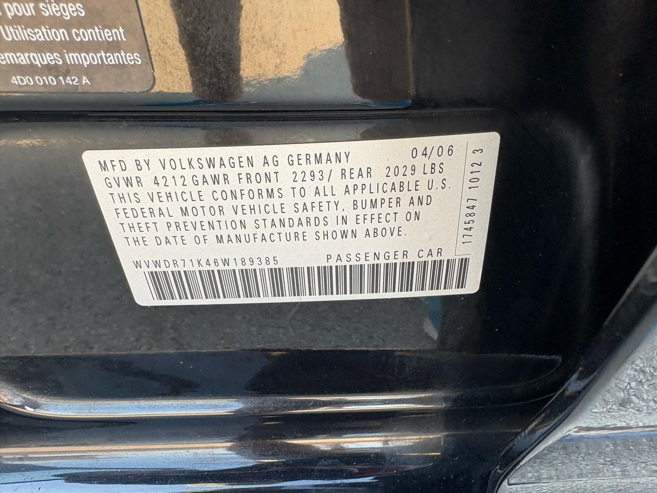 Volkswagen Rabbit 4dr HB Auto 2006