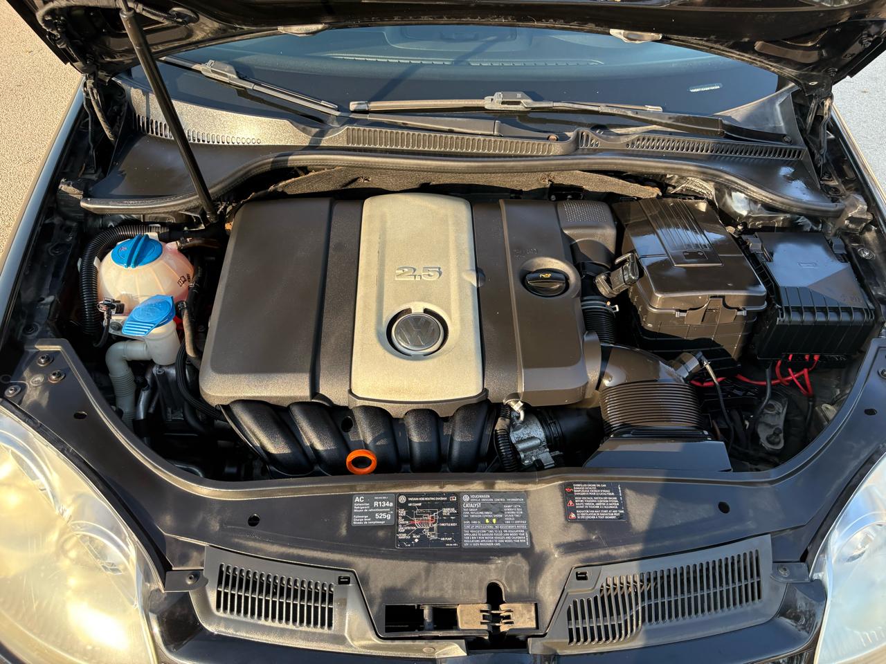 Volkswagen Rabbit 4dr HB Auto 2006