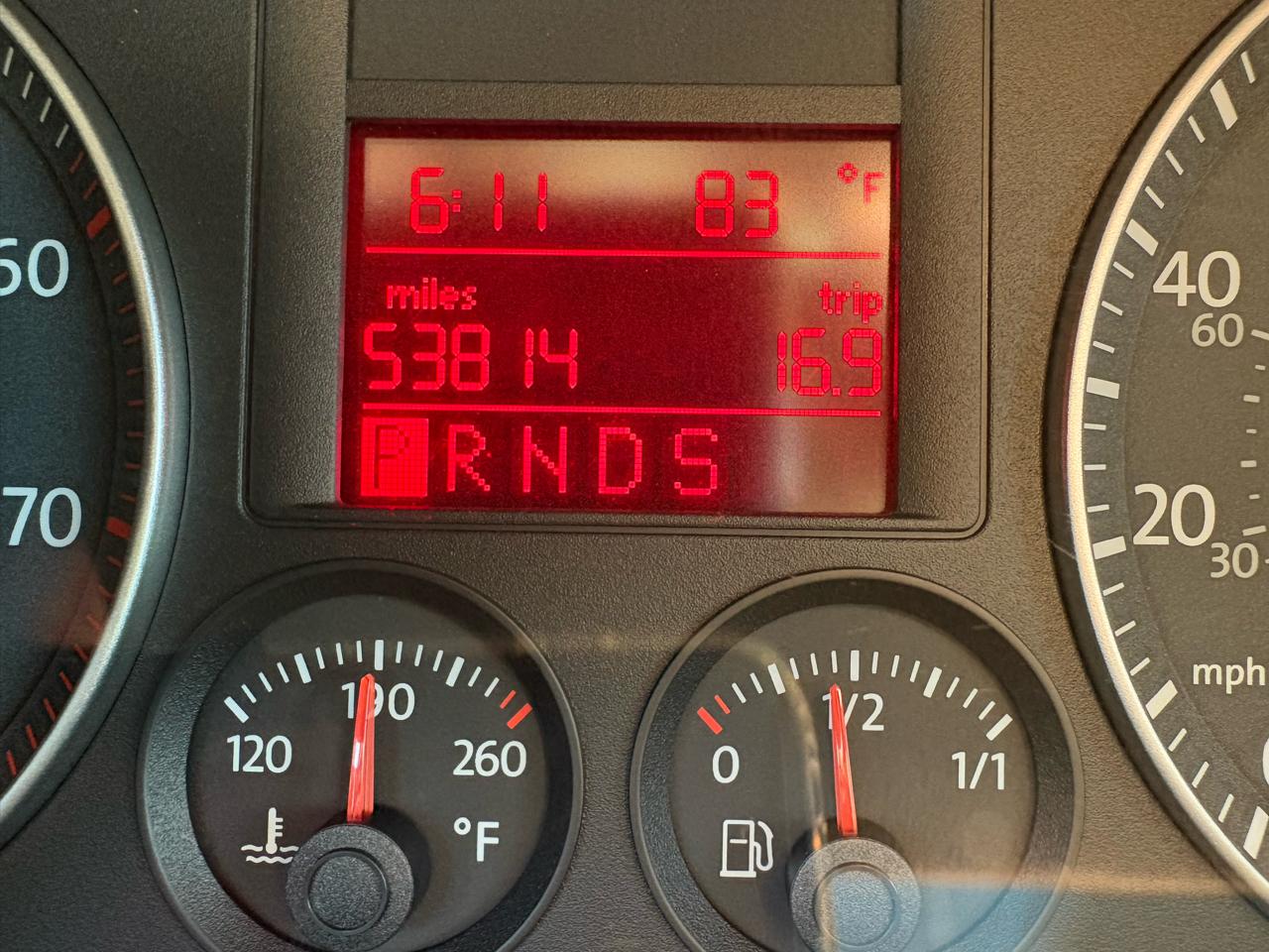 Volkswagen Rabbit 4dr HB Auto 2006