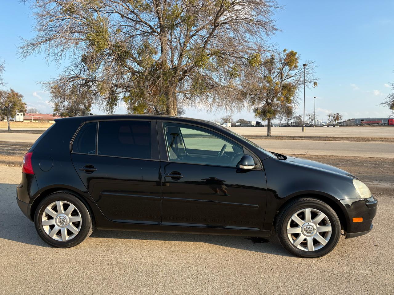 Volkswagen Rabbit 4dr HB Auto 2006