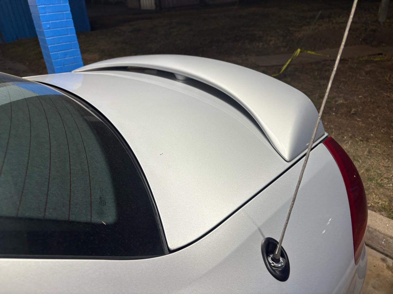 Ford Taurus 4dr Sdn SES Deluxe 2002