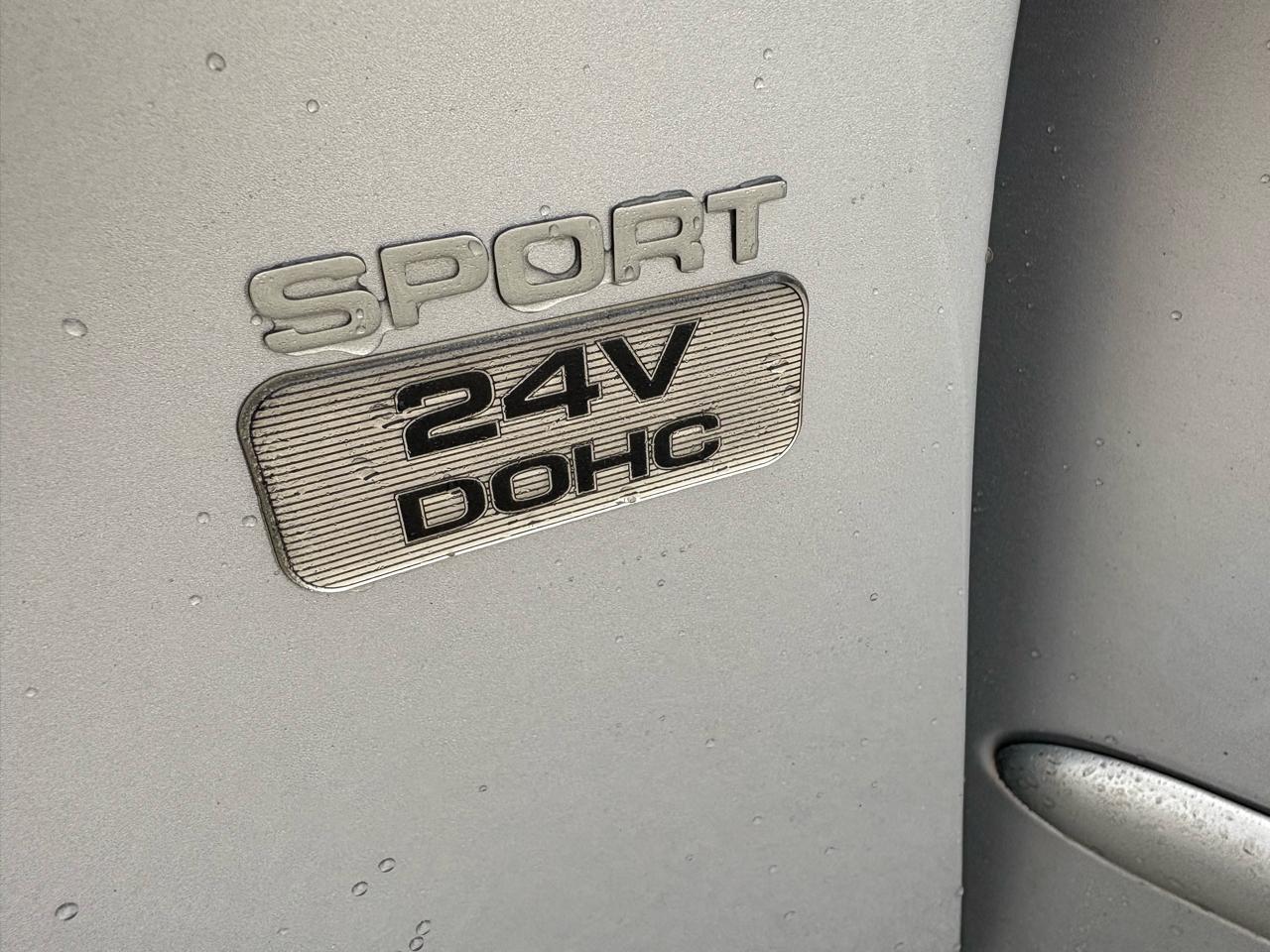 Ford Taurus 4dr Sdn SES Deluxe 2002