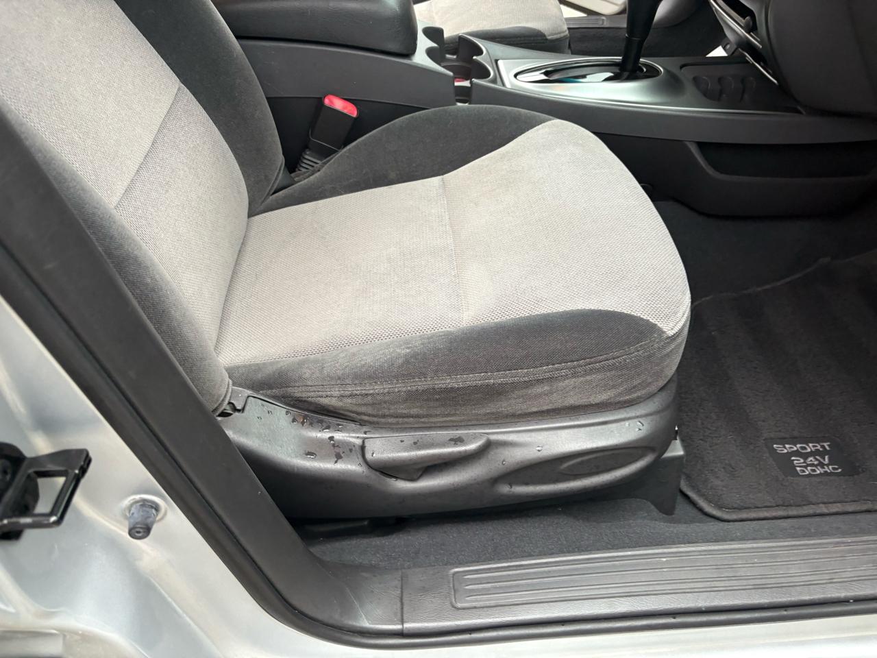 Ford Taurus 4dr Sdn SES Deluxe 2002