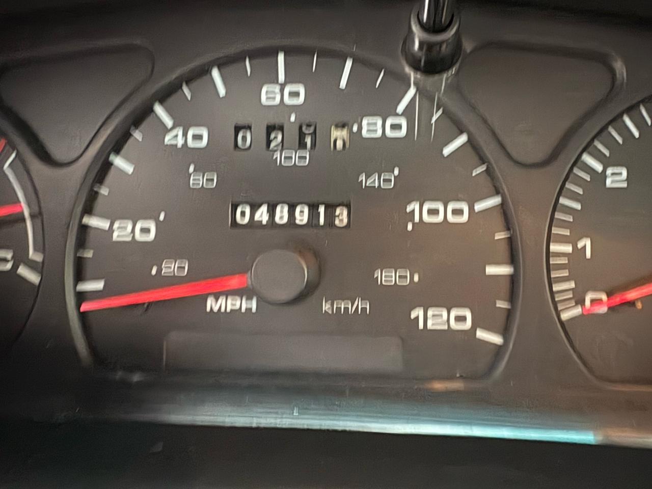 Ford Taurus 4dr Sdn SES Deluxe 2002