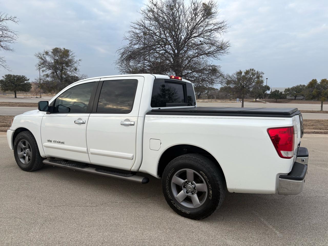 Nissan Titan SE Crew Cab 2WD 2005