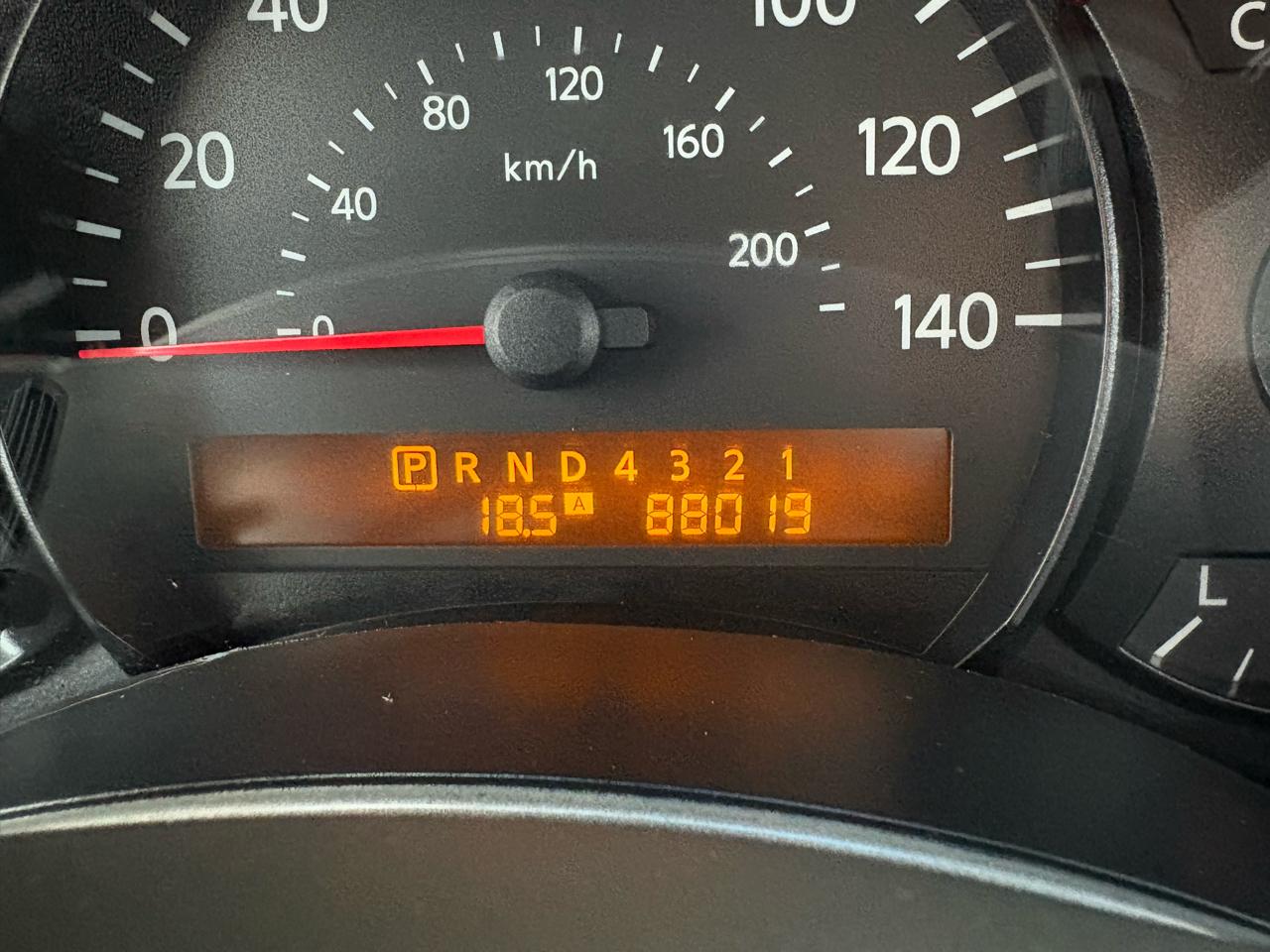 Nissan Titan SE Crew Cab 2WD 2005