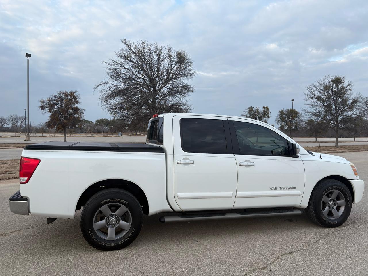 Nissan Titan SE Crew Cab 2WD 2005